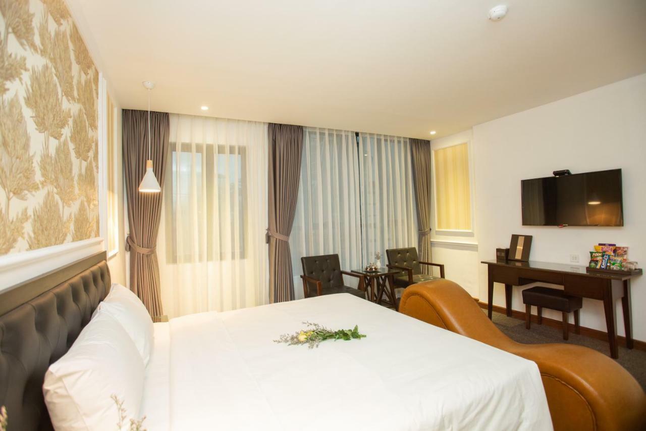 Adeline Hotel Hanoi Exterior photo